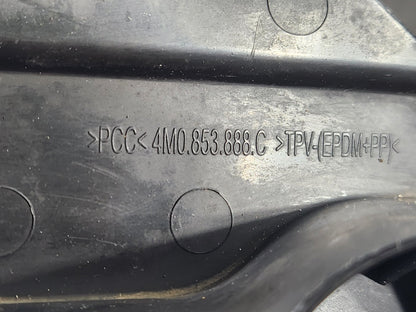 Audi A7 4M Front Right Mudguard Stone Deflector Genuine *Damaged* 4M0853888C