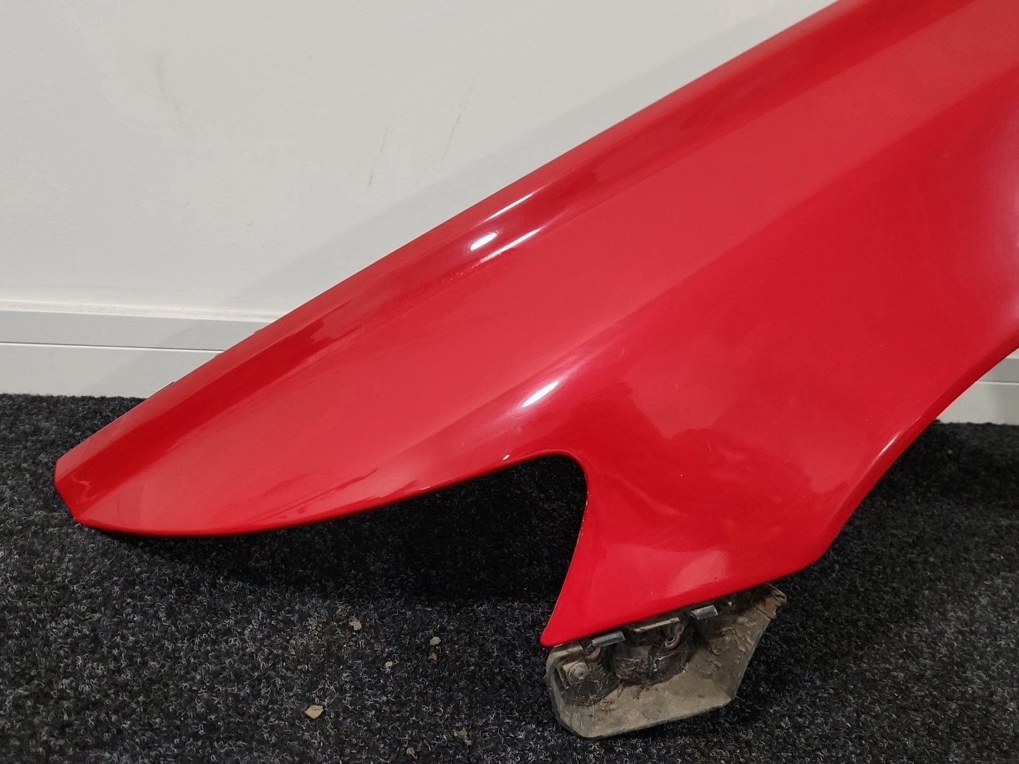Volvo S40 MK2 Saloon Front Left N/S Passenger Wing Fender Panel in Passion Red