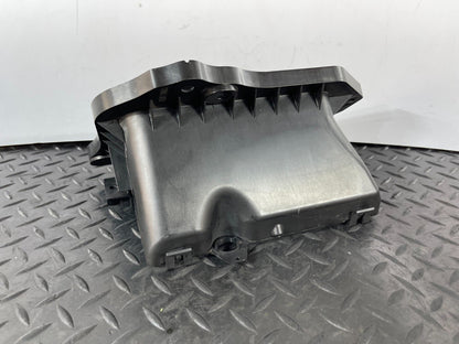 16-19 AUDI A4 B9 SALOON GENUINE FRONT AIR INTAKE DUCT VENT 8W2819904A