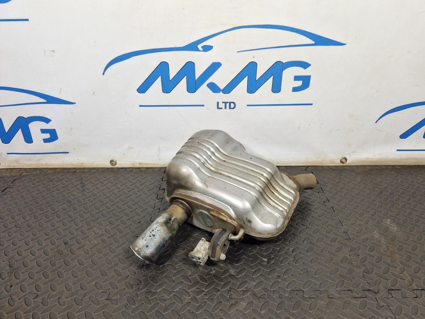 16-ON AUDI B9 REAR EXHAUST MUFFLER SILENCER 8K0253611K BY32021417CZ