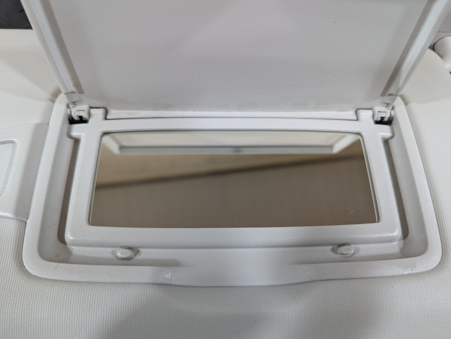 14-19 MERCEDES BENZ GLA X156 GENUINE RIGHT DRIVER SIDE O/S SUN VISOR A1768101400