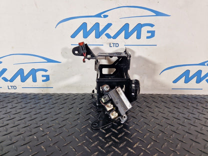 16-19 MERCEDES BENZ GLE W166 BATTERY MOUNT SUPPORT BRACKET & RELAY A1665401240