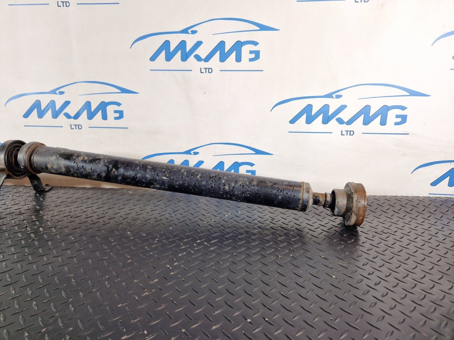 16-19 AUDI A4 B9 GENUINE 2.0TDI QUATTRO AUTOMATIC PROPSHAFT 8W0521101