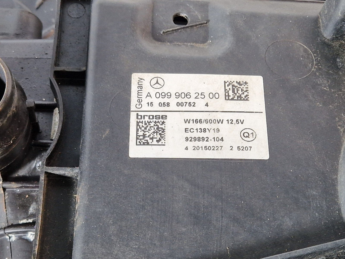 11-19 MERCEDES BENZ ML W166 3.0 CDI DIESEL GENUINE RADIATOR RAD PACK A0999062500
