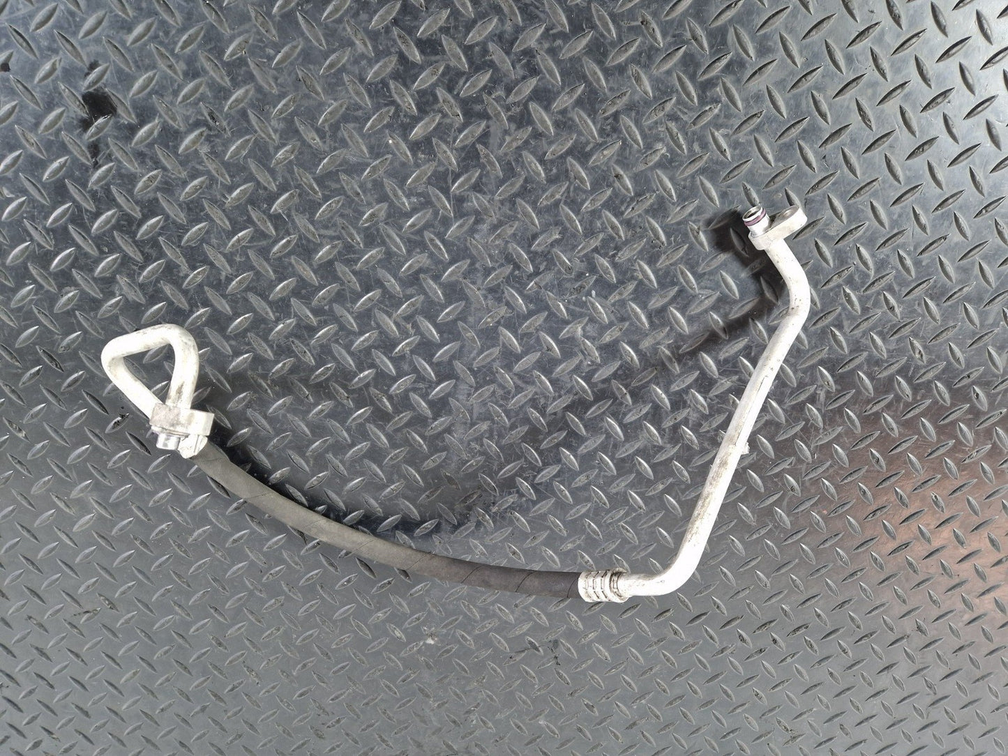 13-19 MERCEDES CLA C117 GENUINE A/C AIR CONDINIOTING PIPE HOSE LINE A2468303515