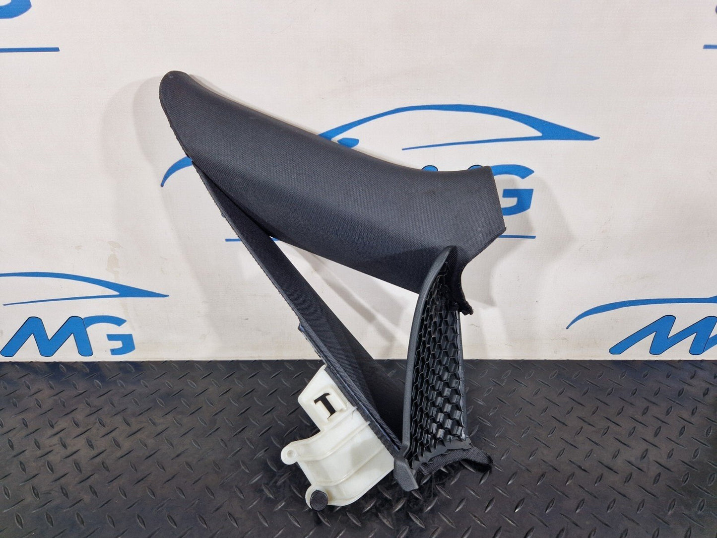 16-19 AUDI A4 B9 GENUINE REAR LEFT N/S C-PILLAR COMPLETE TRIM 8W5867287A
