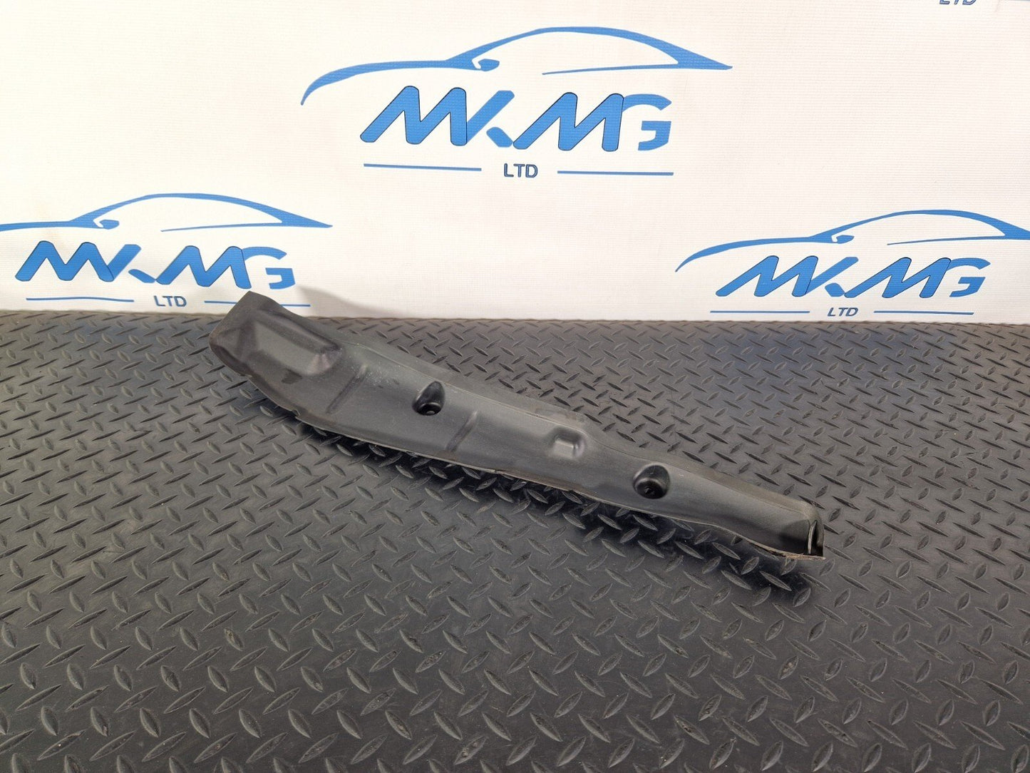 16-19 AUDI A4 B9 S-LINE GENUINE WING FENDER TRIM PANEL FRONT LEFT PASSENGER SIDE