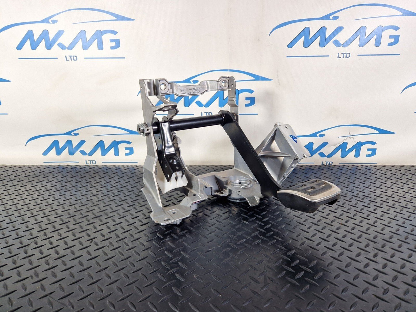 16-24 AUDI A5 F5 BRAKE PEDAL ASSEMBLY BRACKET MOUNT 8W2723117 8K0721495