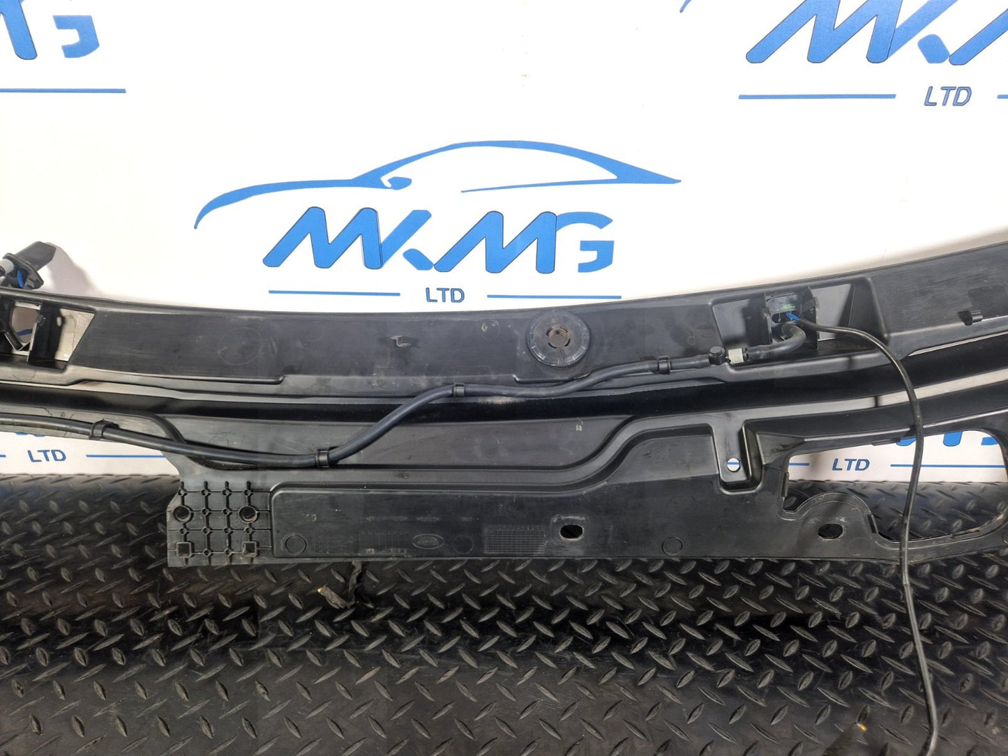 2019-ON  LAND ROVER DISCOVERY L550 LCI WINDSCREEN SCUTTLE PANEL LK 72-4105-A