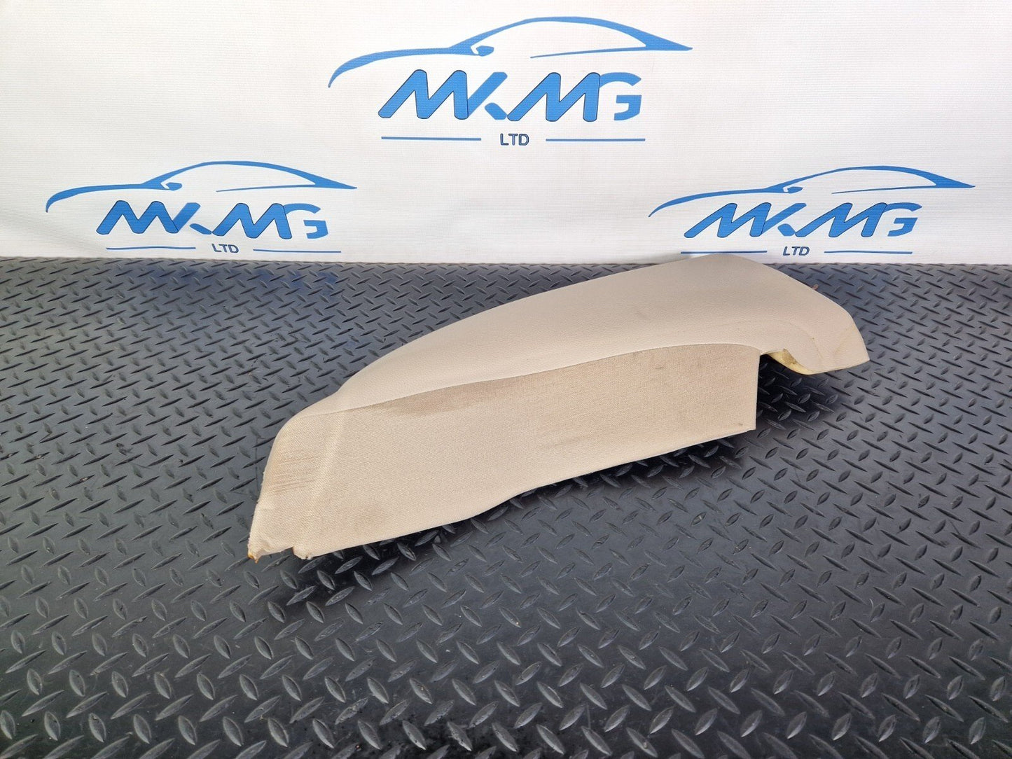 14-21 MERCEDES BENZ W205 OEM REAR SEAT BOLSTER PANEL LEFT SIDE 5504251021