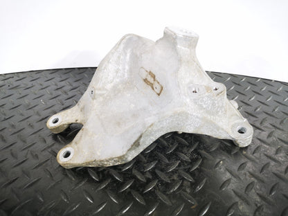 16-19 AUDI A4 B9 GENUINE V6 3.0TDI CSW RIGHT ENGINE MOUNT BRACKET 8W0199308H