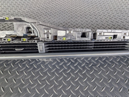 16-19 AUDI A4 B9 S-LINE GENUINE DASHBOARD AIR VENTS 8W2820901C/8W0971659B