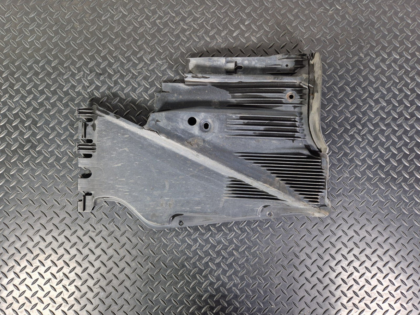 Audi Unknown Part Type 8F0825215C