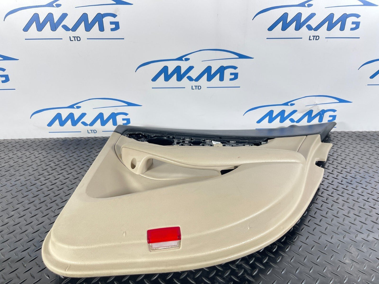 14-21 MERCEDES BENZ C350e W205 GENUINE SALOON REAR DRIVER SIDE DOOR CARD PANEL