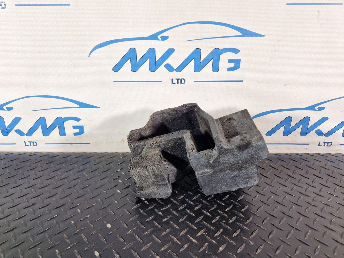 Mercedes-Benz Unknown Part Type A1665052330