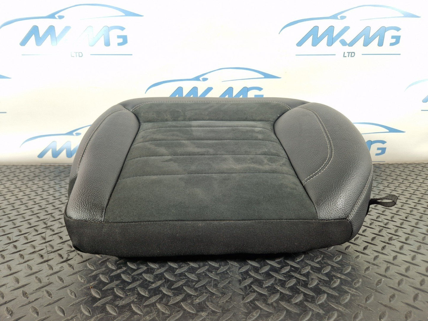 11-19 MERCEDES BENZ ML W166 REAR DRIVER SIDE SINGLE BENCH SEAT IN BLACK