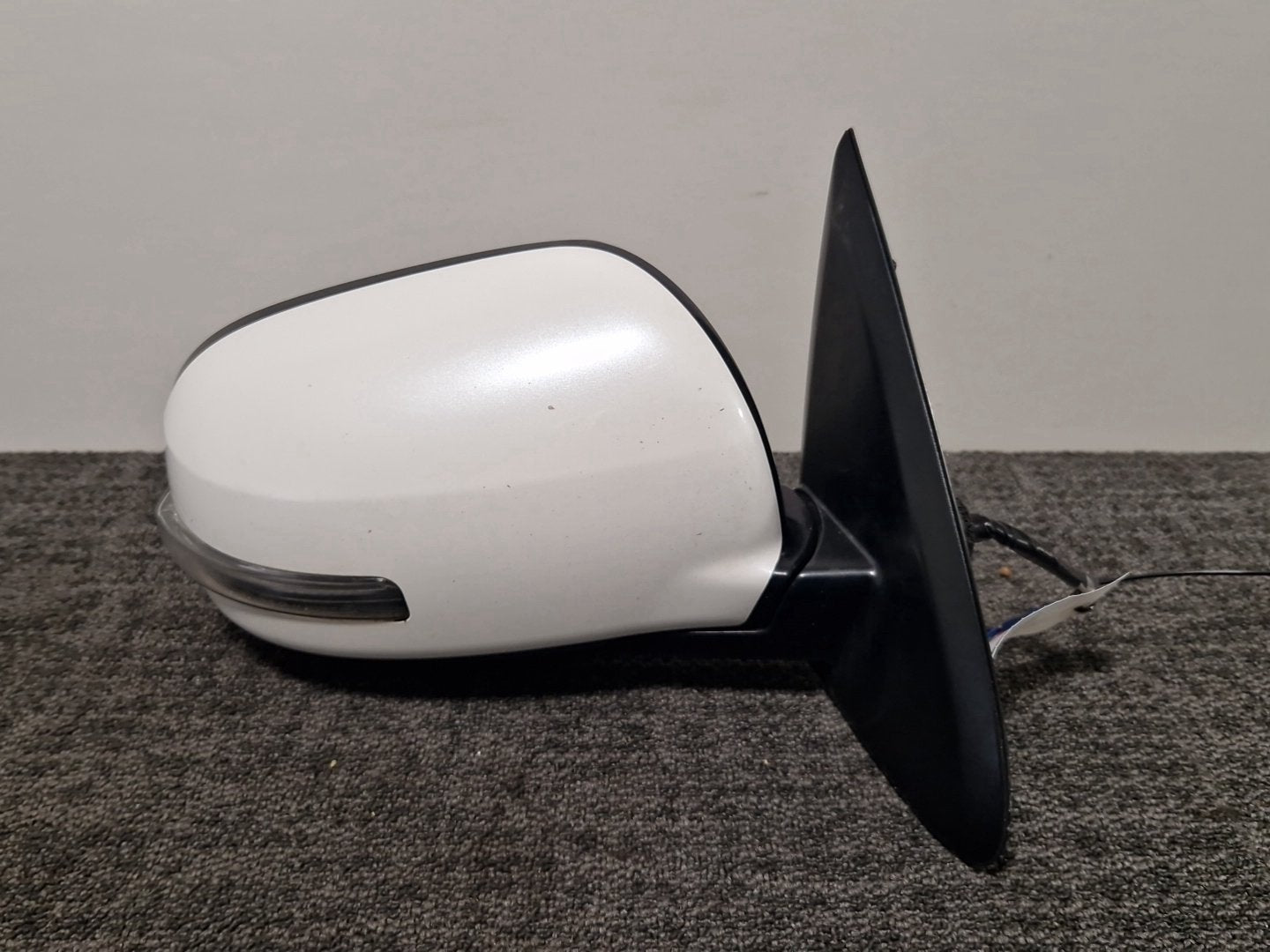 Mitsubishi Outlander PHEV MK3 (RE1) (GG2W) SUV Front Right Door Wing Mirror W13A