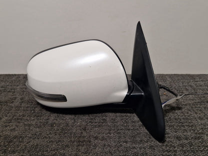 Mitsubishi Outlander PHEV MK3 (RE1) (GG2W) SUV Front Right Door Wing Mirror W13A