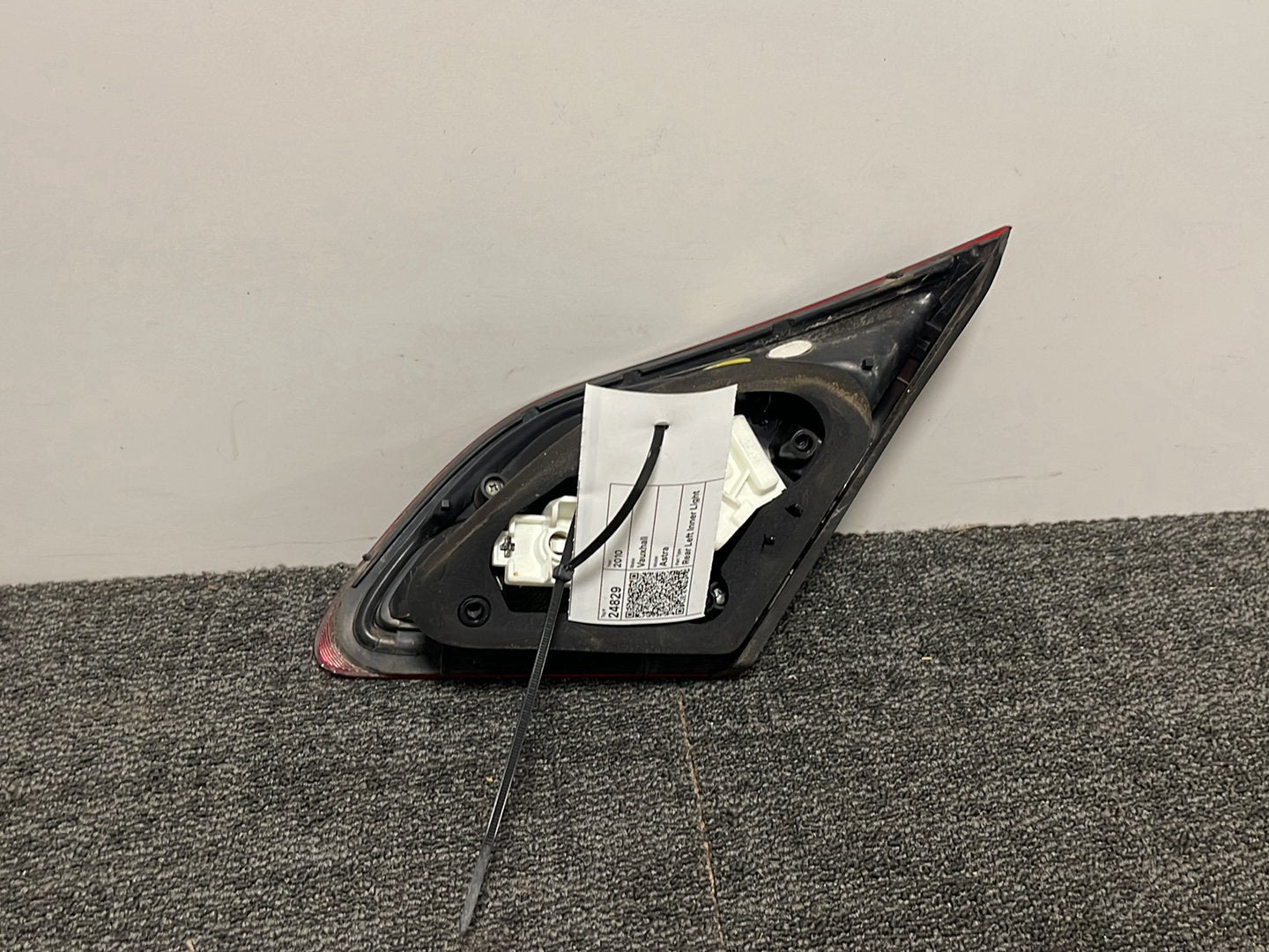 2010 Vauxhall Astra MK3 (D) (61VO) Genuine Rear Left Passenger Inner Tail Light