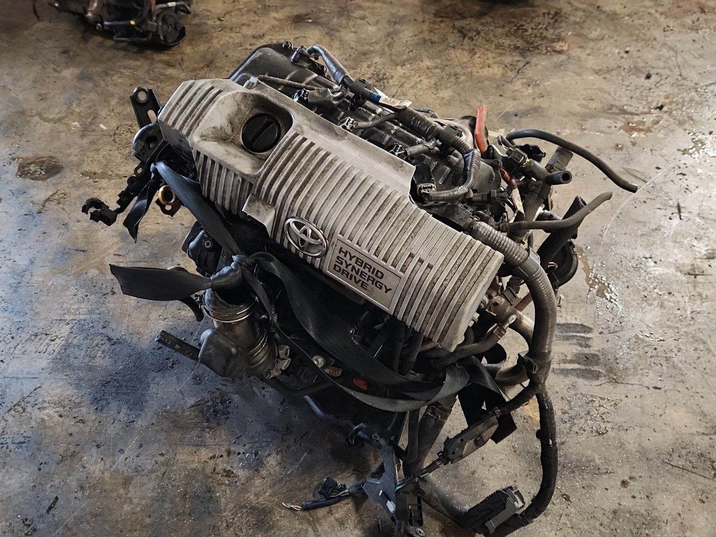 Toyota Prius 1.8L Full Hybrid Petrol 2ZR-FXE Complete Engine