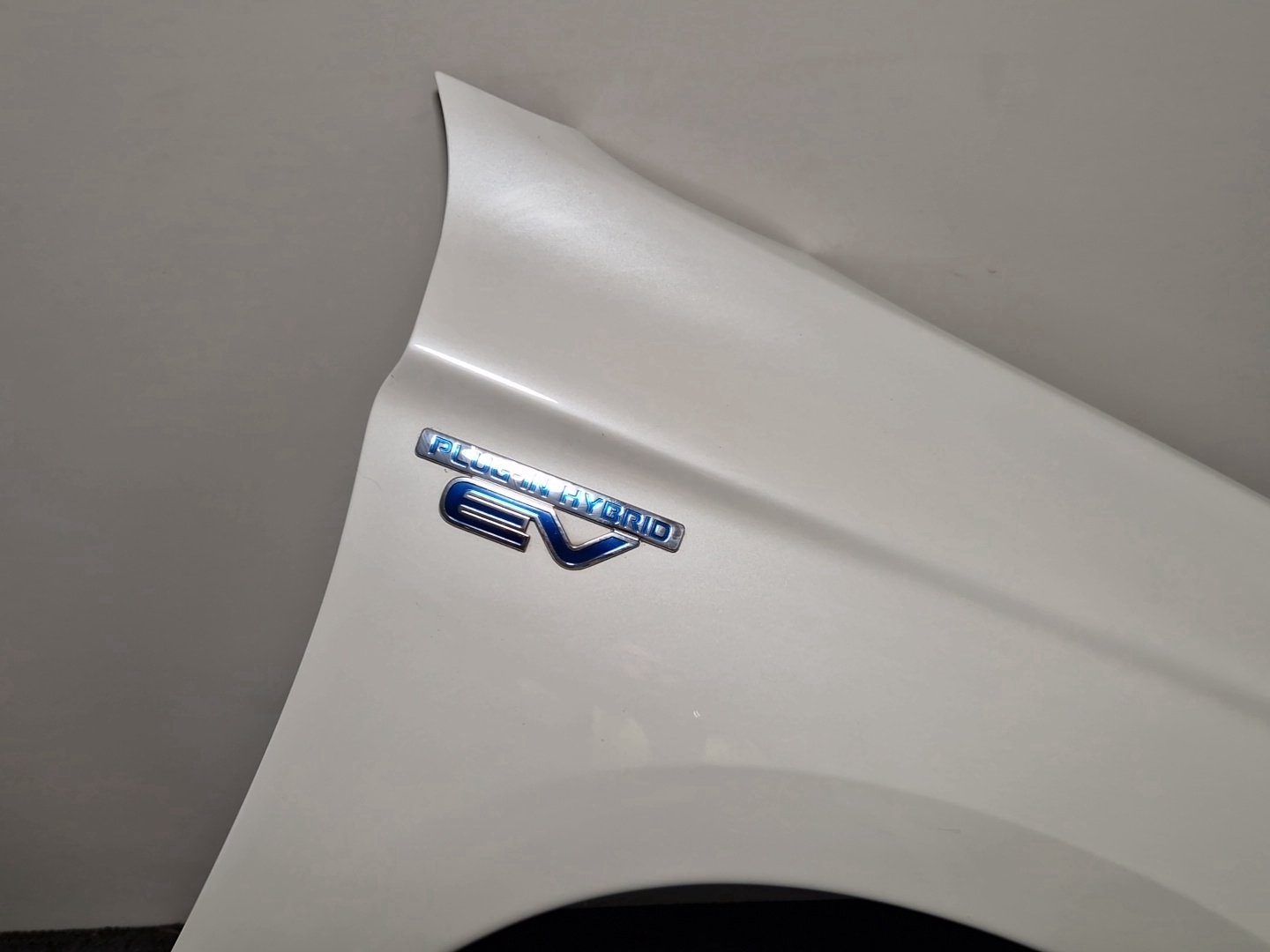 Mitsubishi Outlander PHEV MK3 Front Right O/S Driver Wing Fender Panel in W13A