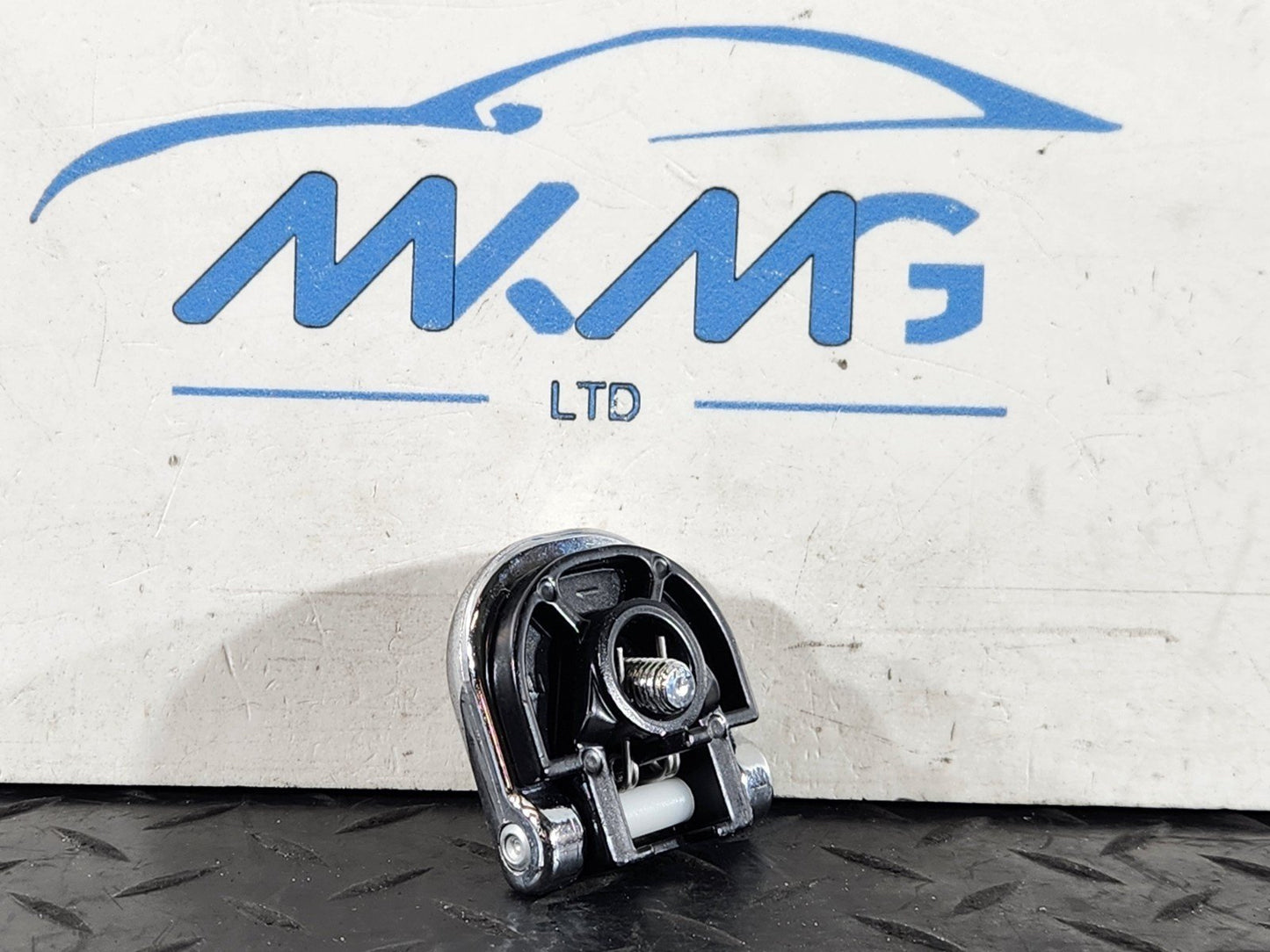 13-23 RANGE ROVER SPORT L494 BOOT COMPARTMENT FLOOR CARGO HOOK