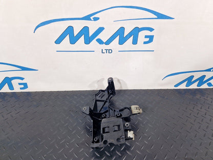 19-ON MERCEDES BENZ B CLASS W247 SUPPORT MOUNT HOLDER BRACKET A6541425400