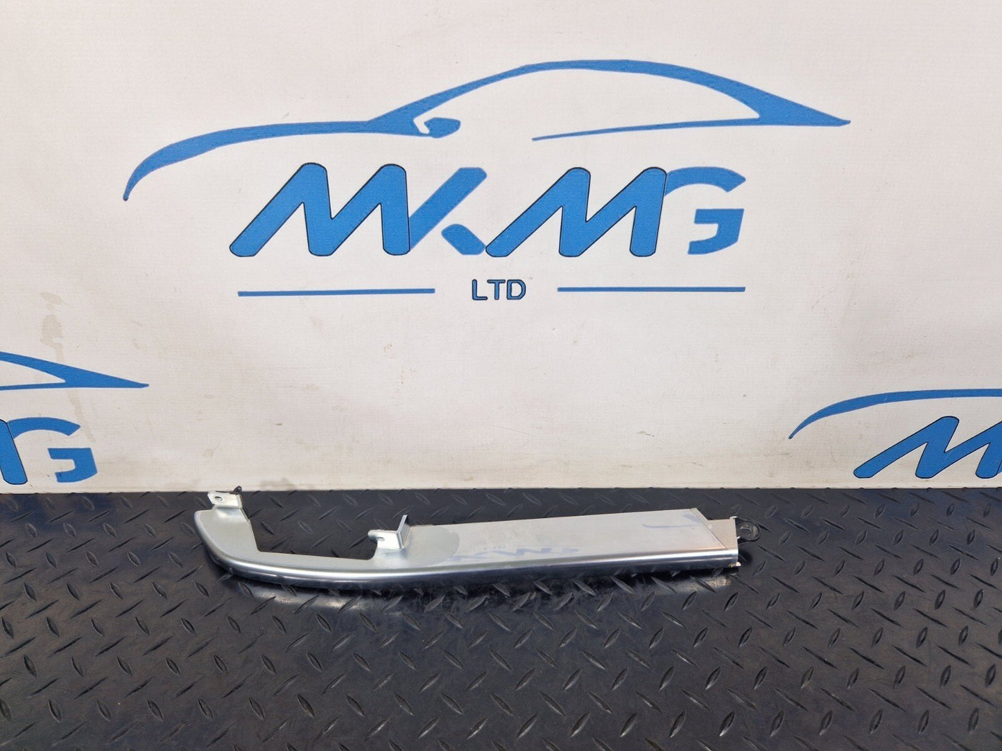 2019-ON  LAND ROVER DISCOVERY L550 LCI CENTRE CONSOLE RAIL STACK O/S LK72640E72B