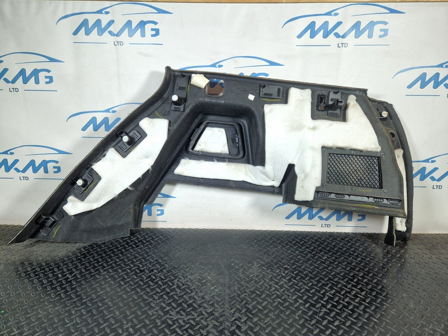 16-19 MERCEDES BENZ GLE W166 GENUINE LOAD COMPARTMENT A1666903741