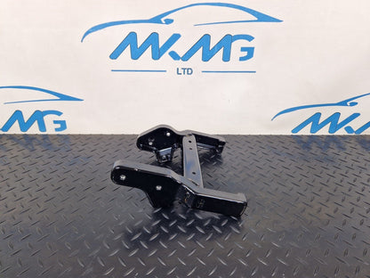 10-18 AUDI A7 4G S-LINE OEM STEERING COLUMN MOUNTING BRACKET 8K2419250