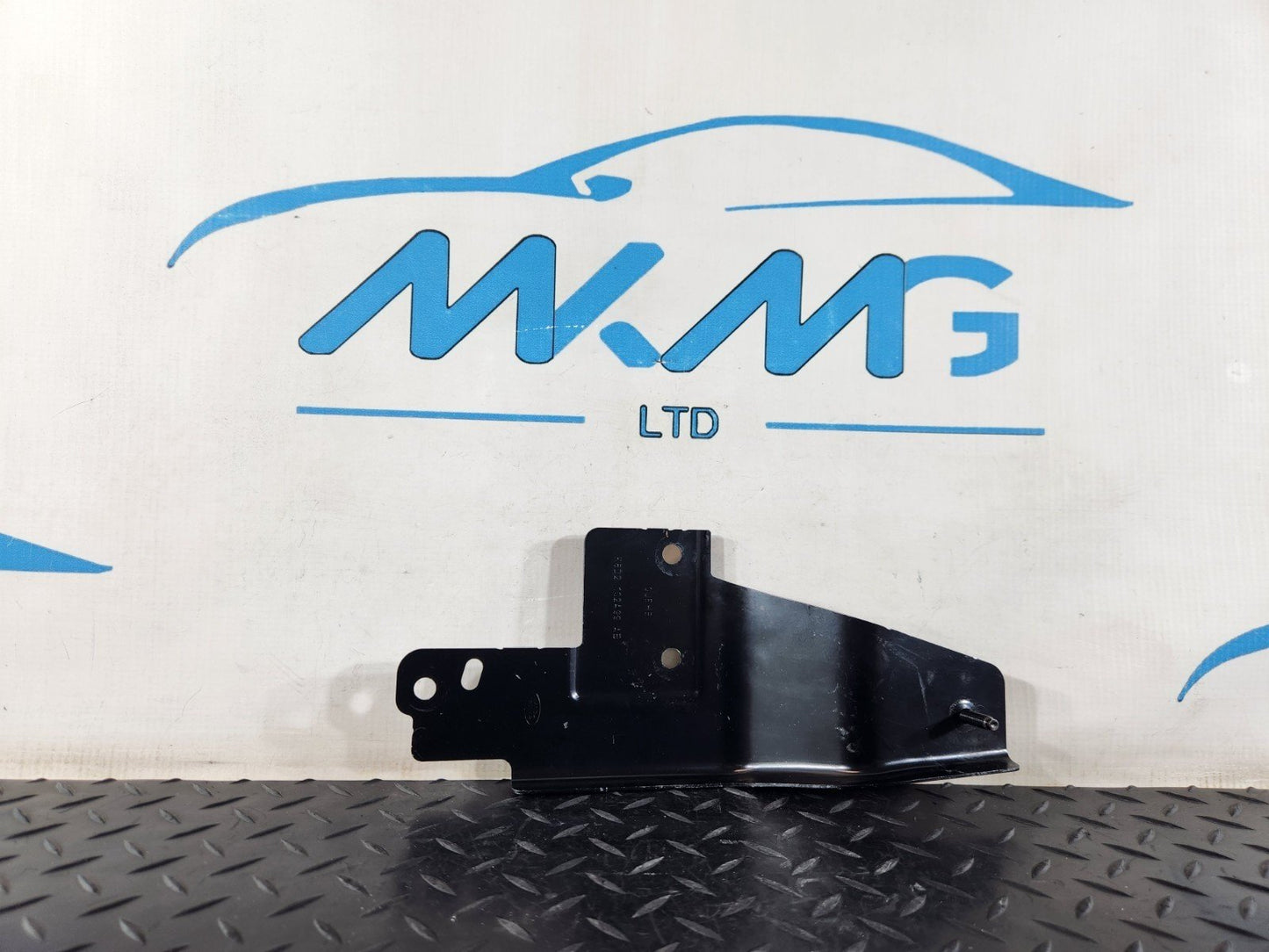 19-ON RANGE ROVER EVOQUE L551 N/S LEFT SIDE REAR BUMPER BRACKET K8D2-102A99-AB