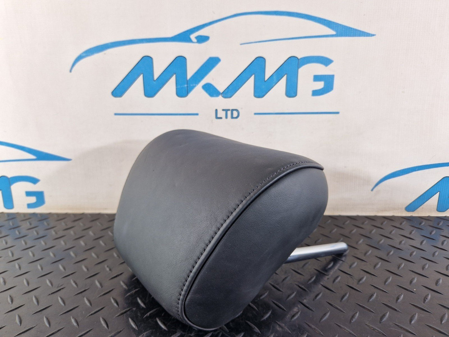 10-18 AUDI A7 4G S-LINE REAR SEAT LEATHER HEADREST FITS LEFT & RIGHT