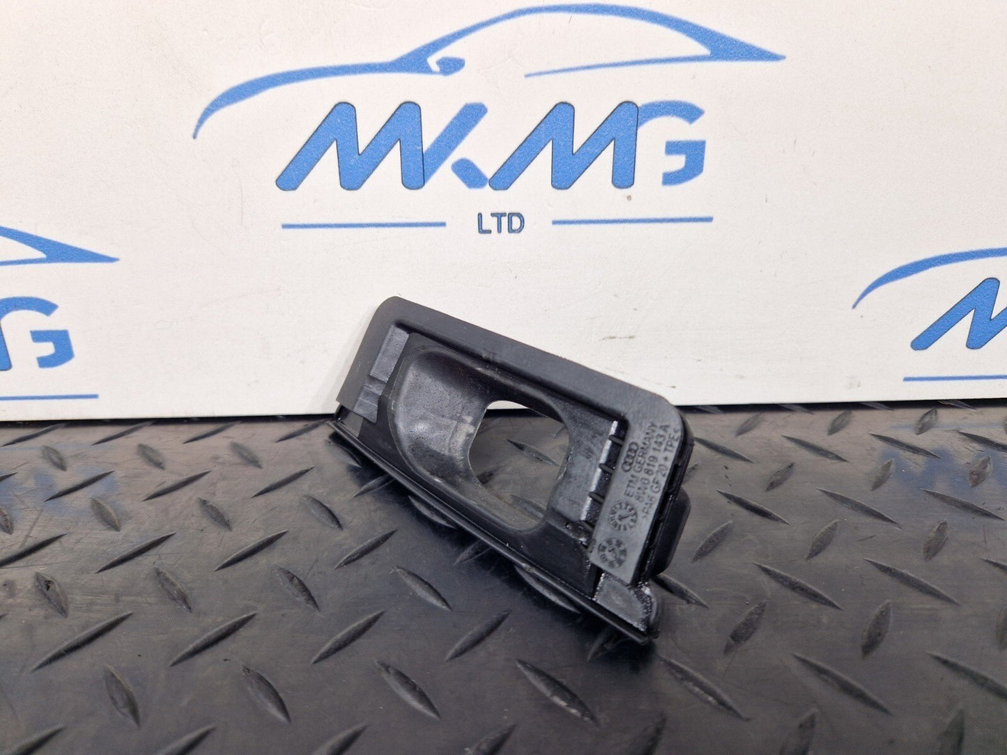 16-19 AUDI A4 B9 GENUINE FRONT LEFT REINFORCEMENT BEAM SEAL 8W0819143A
