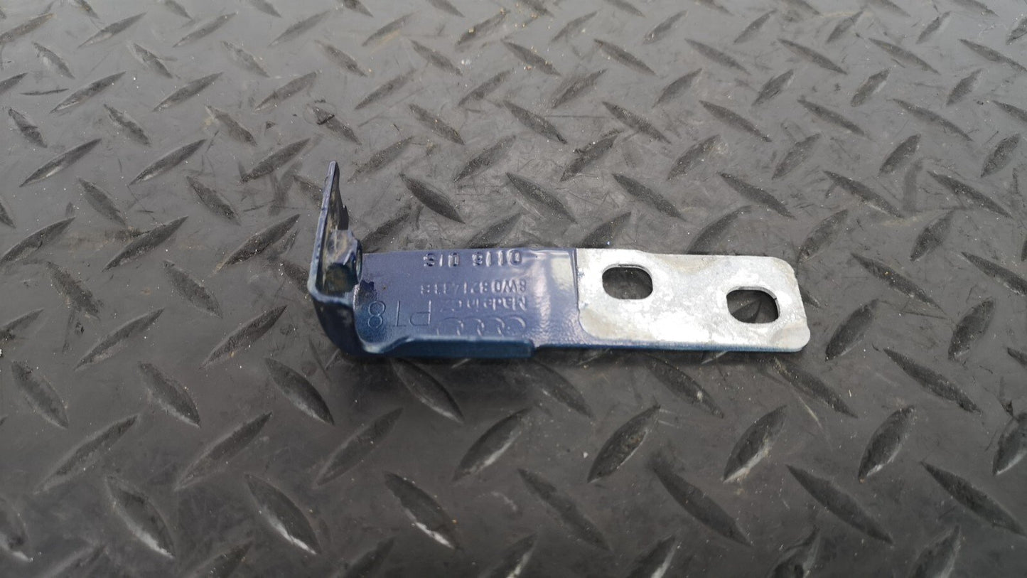 16-19 AUDI A4 B9 S-LINE GENUINE FRONT LEFT PASSENGER SIDE WING BRACKET 8W0821433