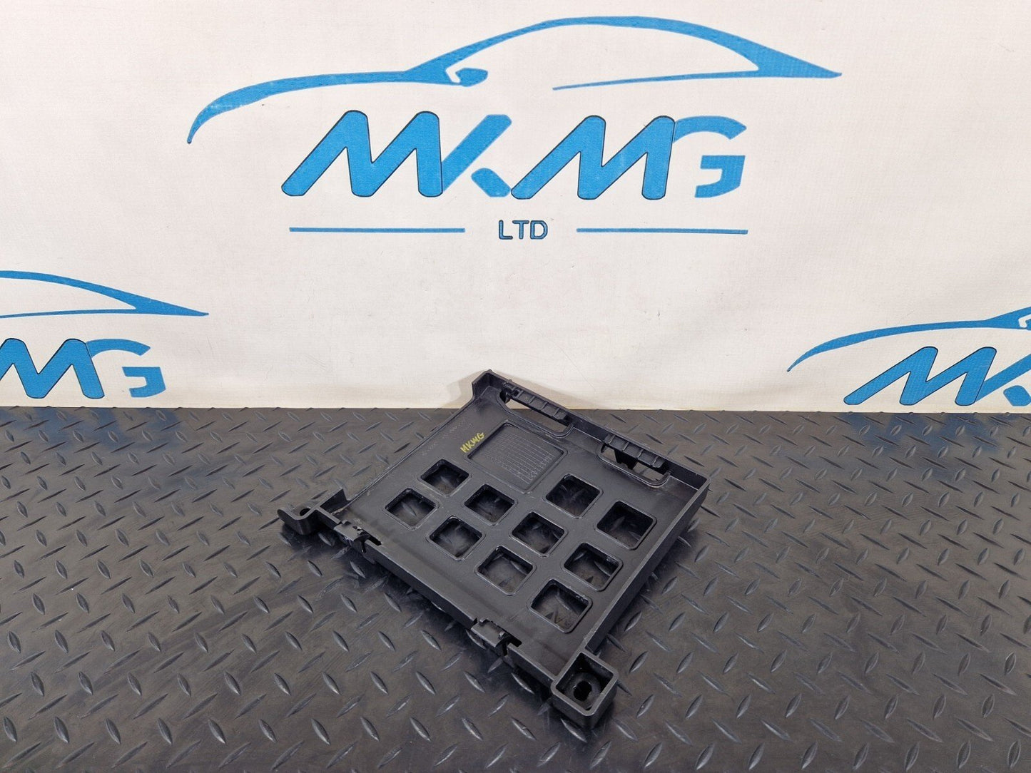AUDI A8 4H ENGINE CONTROL UNIT BRACKET MOUNT HOLDER 4H0906330E