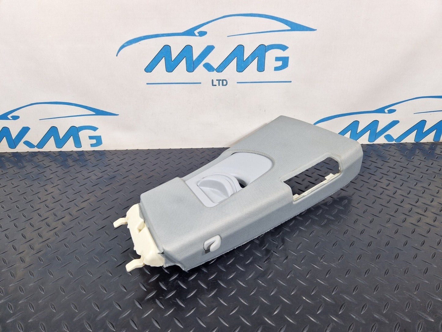 15-18 AUDI A7 4G LEFT PASSENGER SIDE N/S B PILLAR  TRIM 4G0867243A 4G8867293