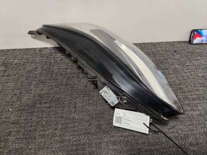 Vauxhall Corsa MK4 (E) (4500) Hatchback Front Left Headlight 13381345 *Damaged*