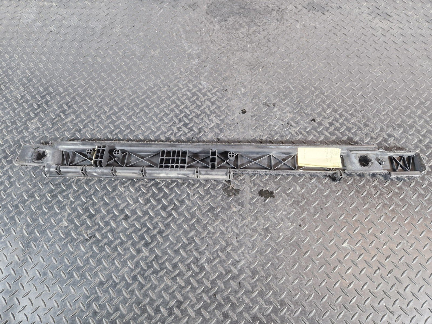 13-23 RANGE ROVER SPORT L494 GENUINE LOADSPACE INFILL PANEL DK62-46067-A