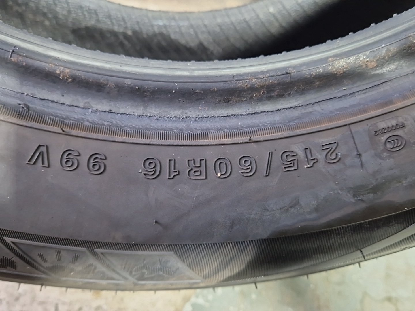 Rotalla Tyre 215/60/R16 99V Setula 4 Season RA03 Genuine ~6mm Tread