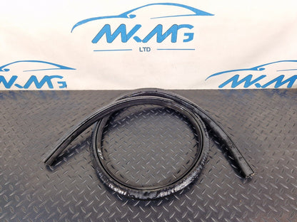 12-17 AUDI S5 CONVERTIBLE FRONT LOWER DOOR RUBBER SEAL 8F0831707