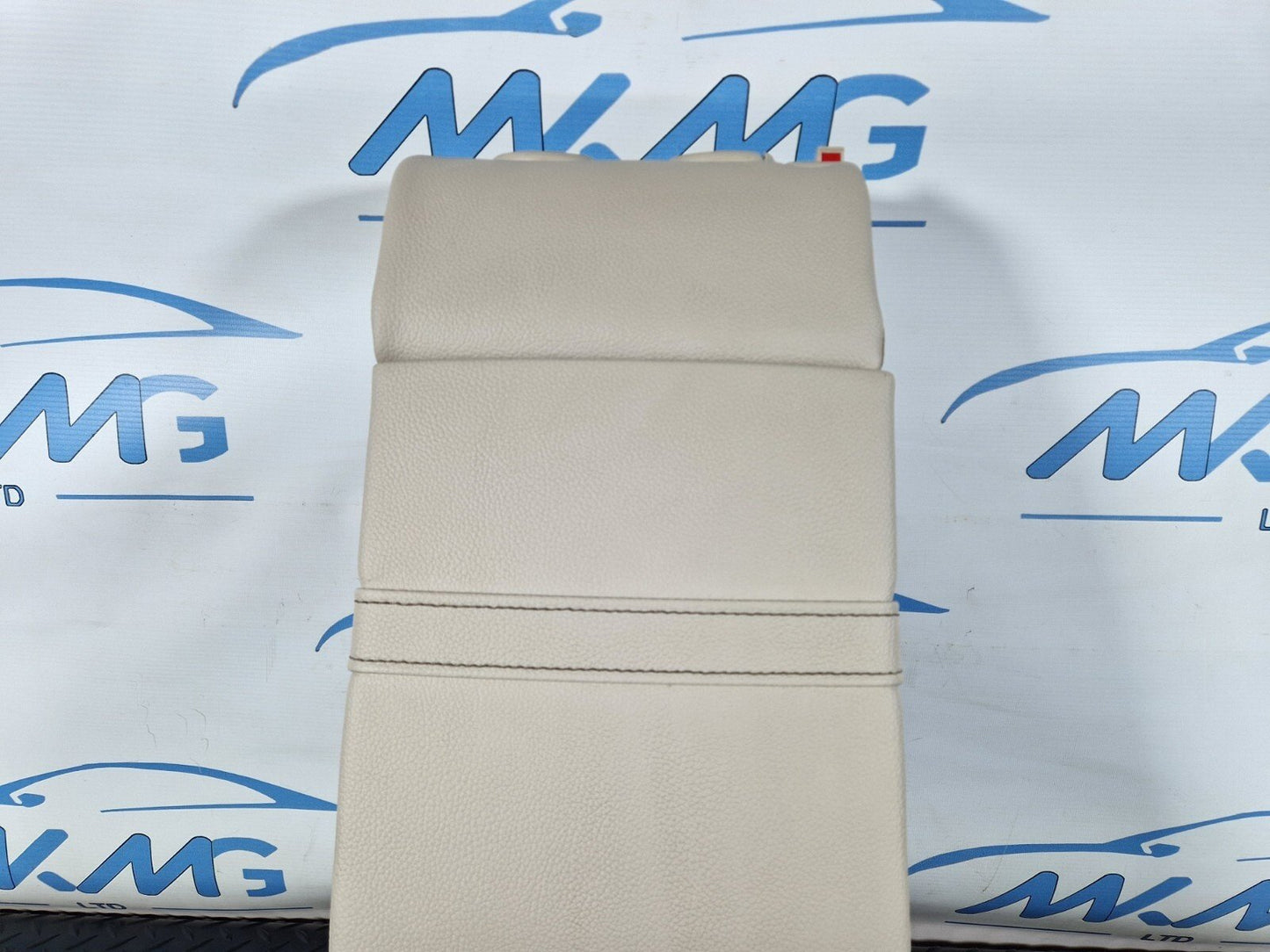 14-21 MERCEDES BENZ W205 OEM REAR CENTER MIDDLE SEAT LEATHER ARM REST