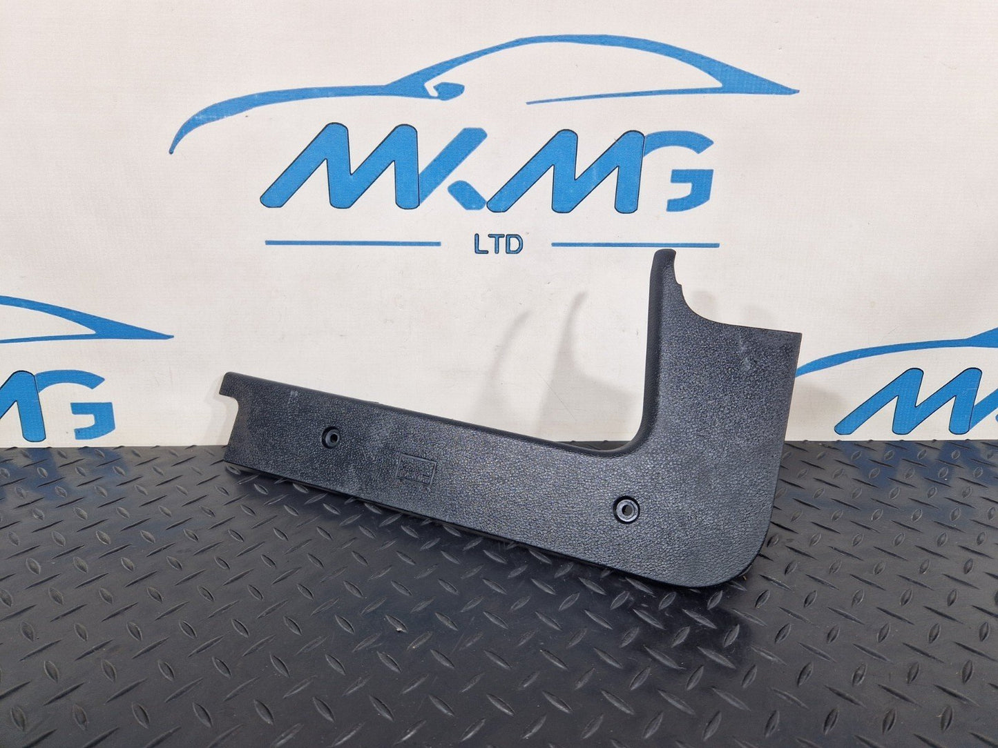 18ON MERCEDES BENZ SPRINTER W907 BATTERY PLASTIC TOP COVER LEFT N/S A9106863000
