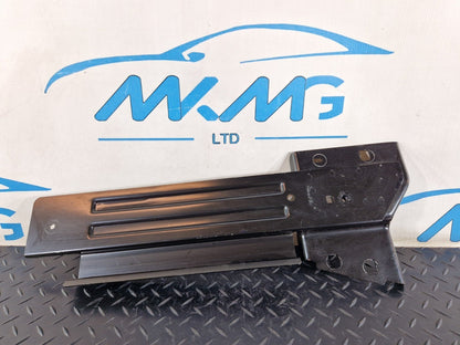 16-19 MERCEDES BENZ GLE W166 REAR RIGHT FLOOR MOUNTING BRACKET A1666804031