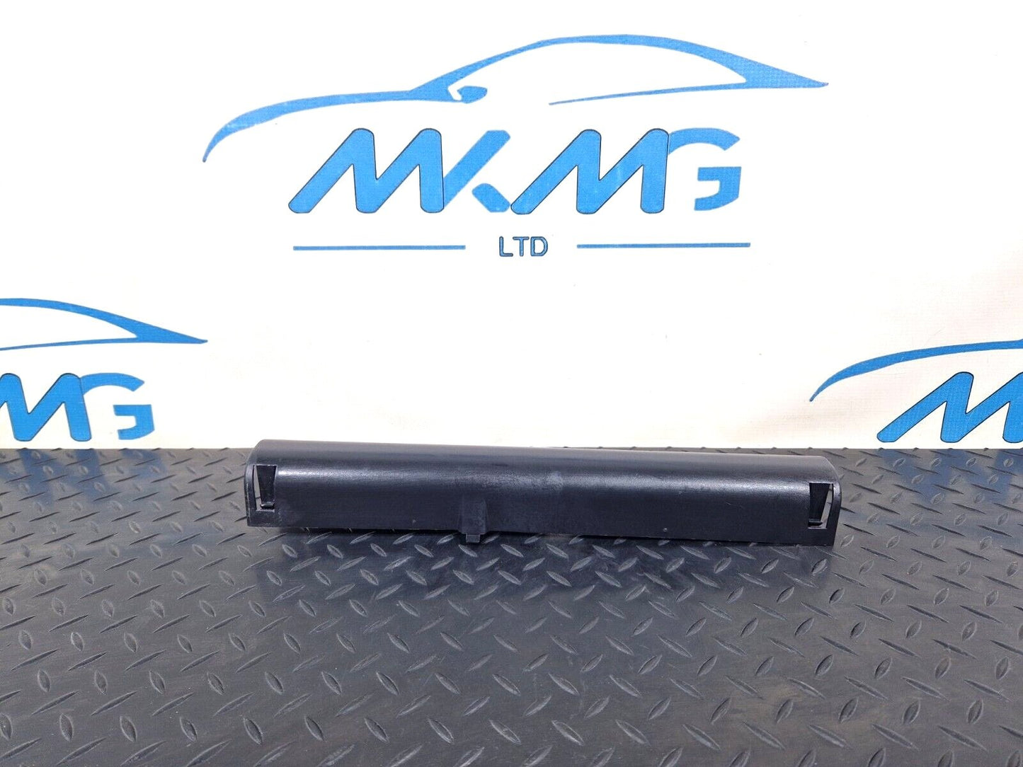 18-ON MERCEDES BENZ SPRINTER W907 W910 REAR CAB WIRING LOOM COVER A9068210389