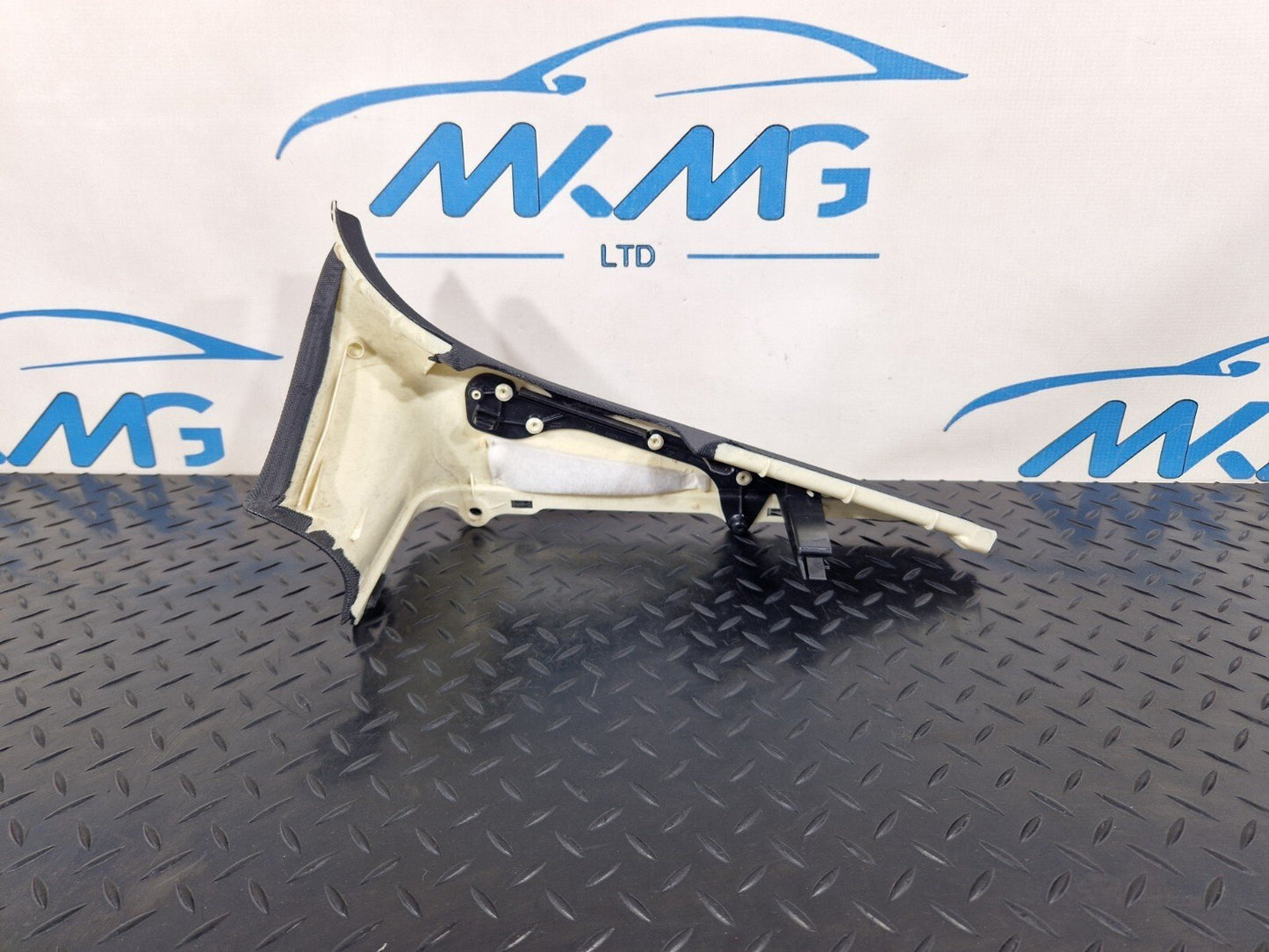 10-18 AUDI A7 4G S-LINE GENUINE REAR LEFT D PILLAR TRIM 4G8867245