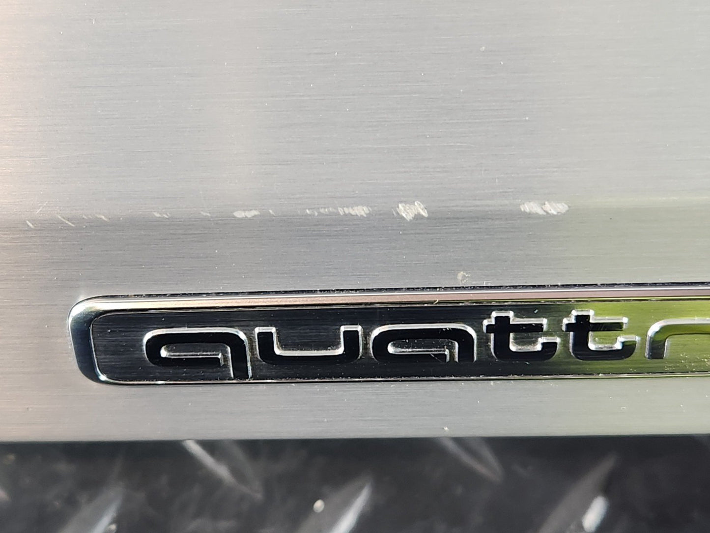 16-20 AUDI Q7 4M GENUINE CHROME DASHBOARD GLOVE BOX TRIM 4M2853241B