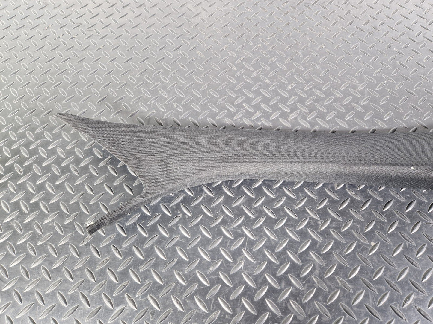 14-21 MERCEDES BENZ C300h W205 A PILLAR COVER TRIM FRONT DRIVER SIDE A2056907604