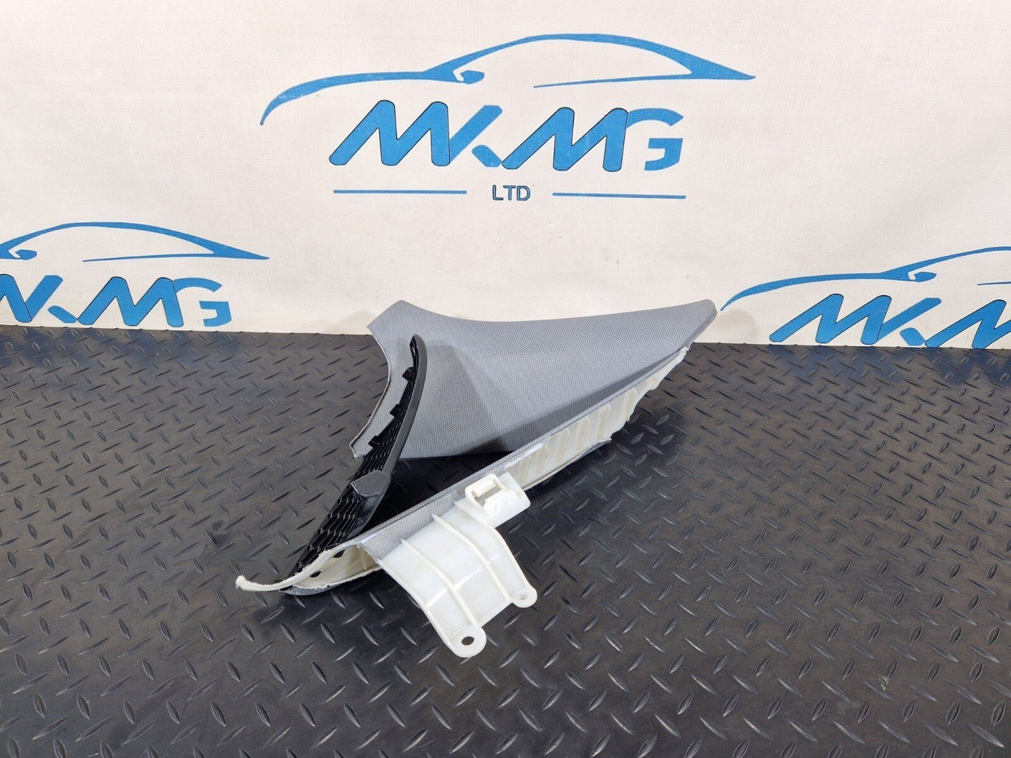 16-24 AUDI A5 F5 COUPE OEM REAR RIGHT O/S C-PILLAR COMPLETE TRIM 8W5867288C