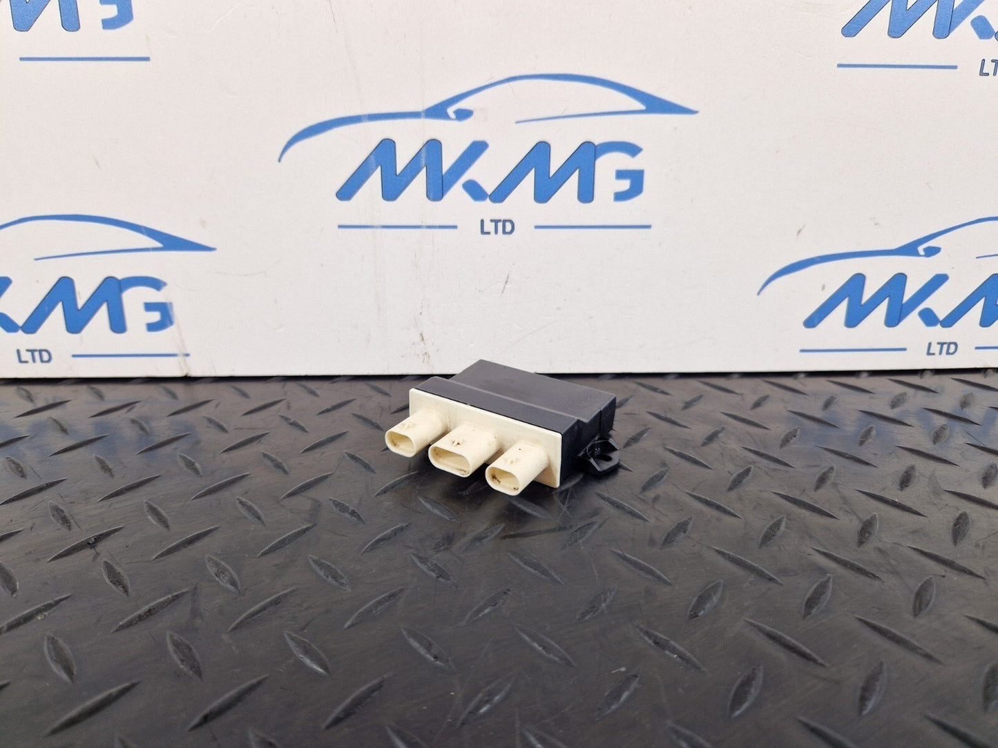 14-21 MERCEDES C CLASS W205 GENUINE TRUNK TAILGATE BOOT OPENING CONTROL MODULE