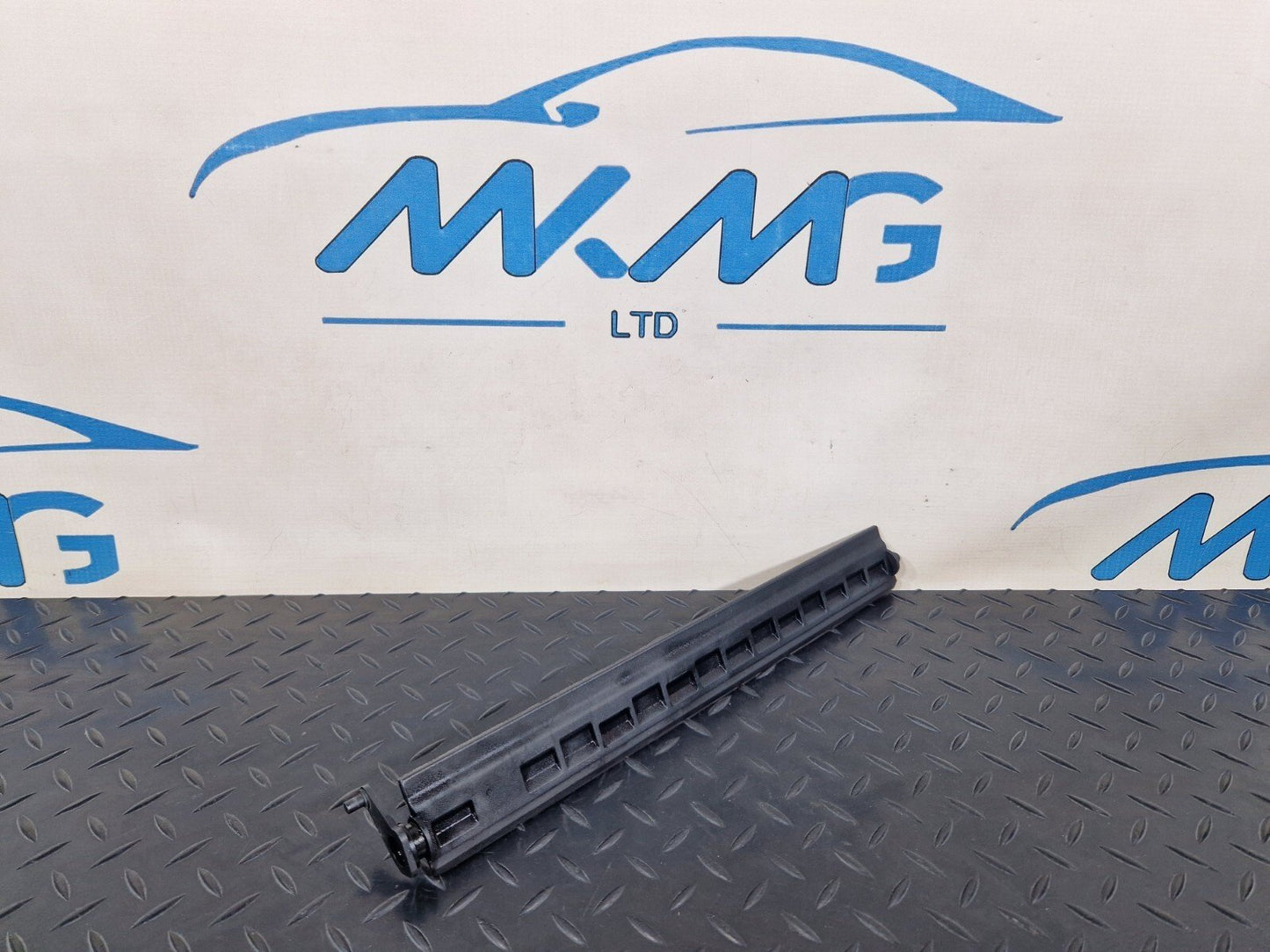 14-21 BMW 2 SERIES GRAN TOURER F45 F46 AIR DUCT SHUTTER GRILL FLAP 10R 8499973